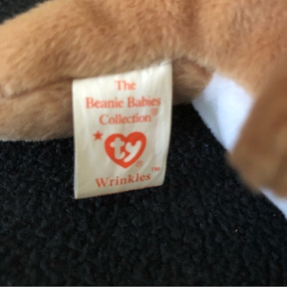 Wrinkles Bulldog Retired Beanie Baby - Picture 4 of 6